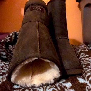 Women’s Brown Leather UGGs